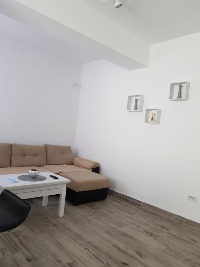 Moni Apartment Navodari Exterior photo